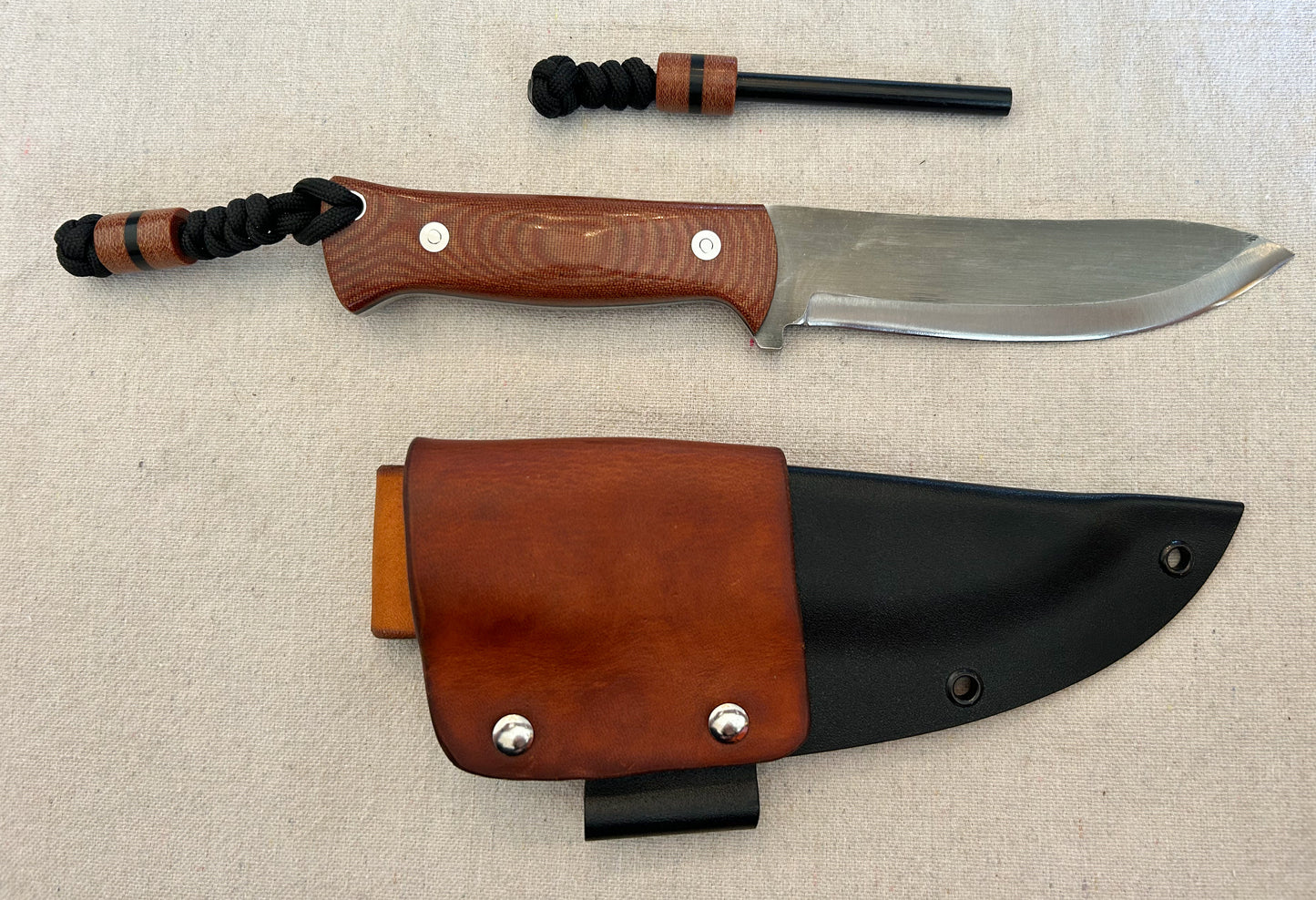 Endure bushcrafter with natural canvas micarta with black G10 liners