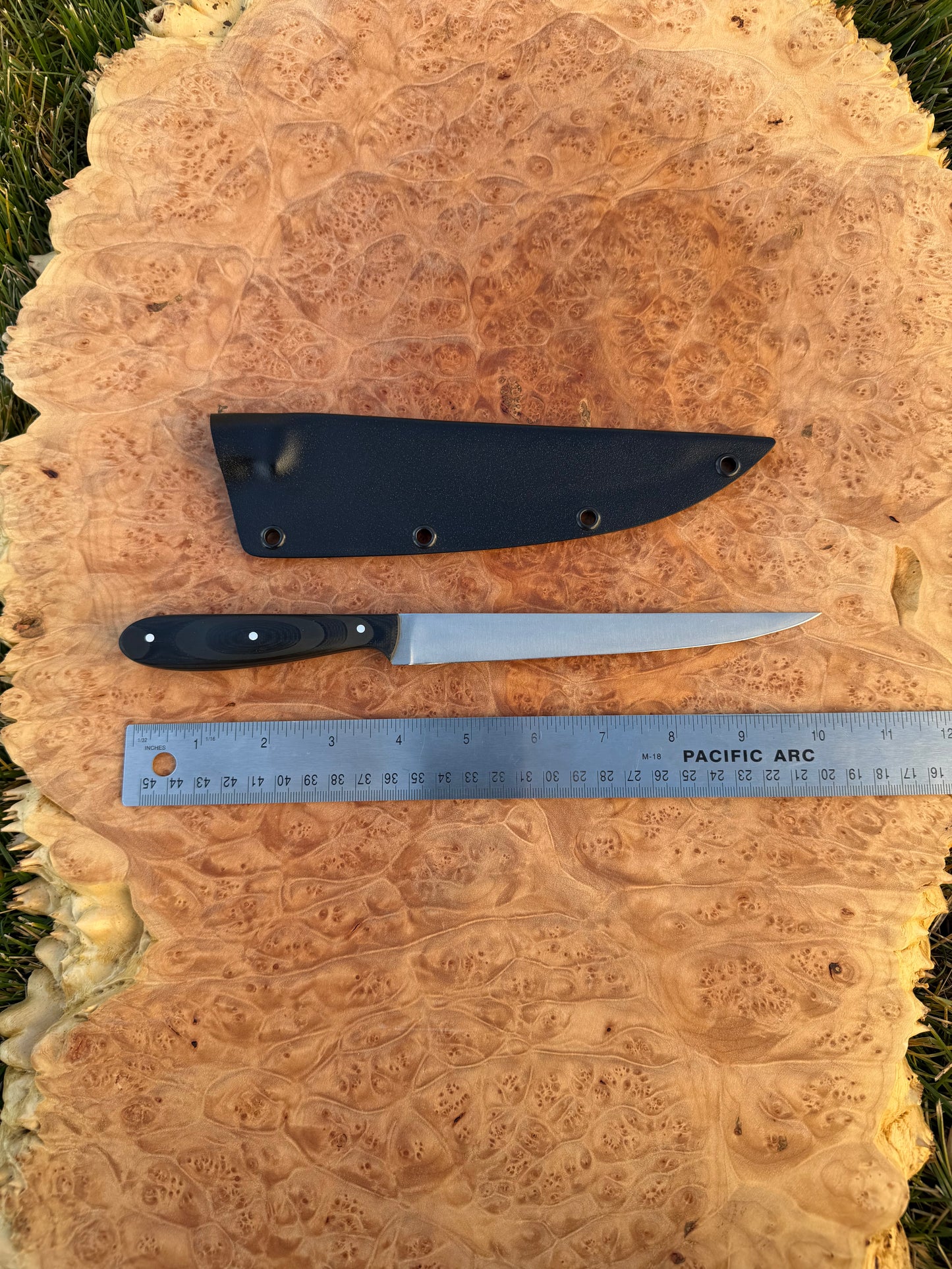 Midsize Panfish fillet in black grip fusion