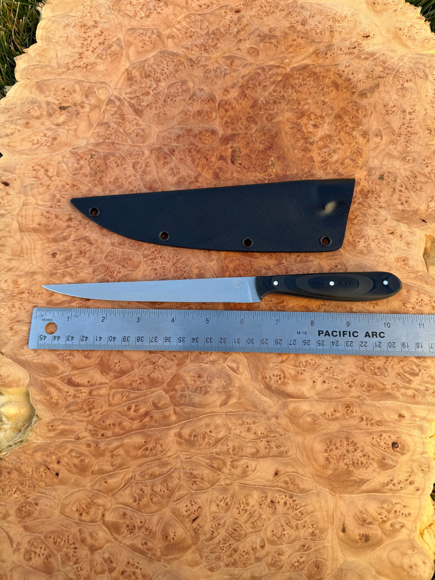 Midsize Panfish fillet in black grip fusion