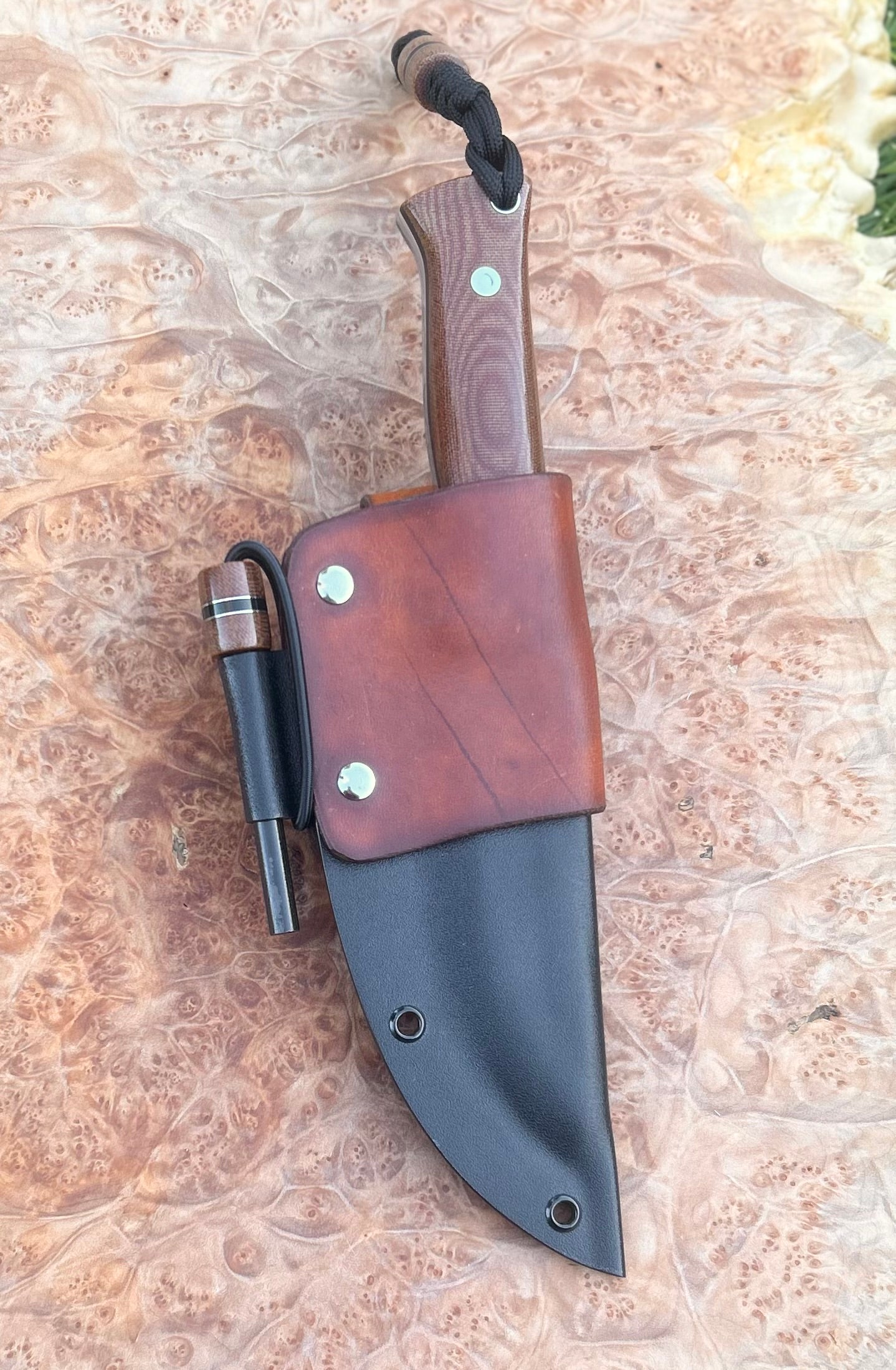 Endure Bushcrafter (natural canvas micarta with black G10 liners)