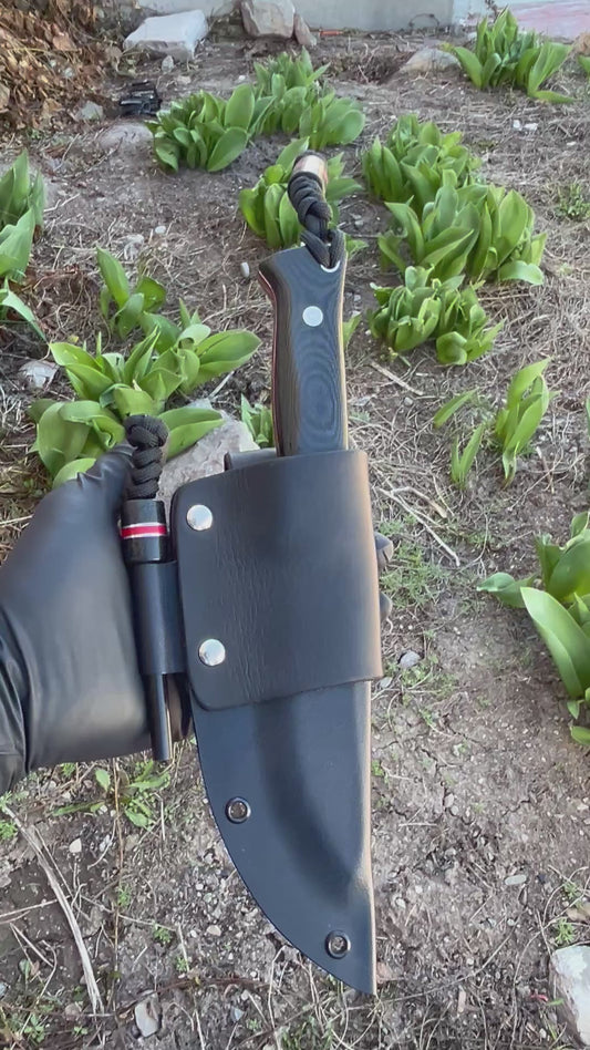 Endure bushcrafter with black canvas micarta and Thick red G10 liners