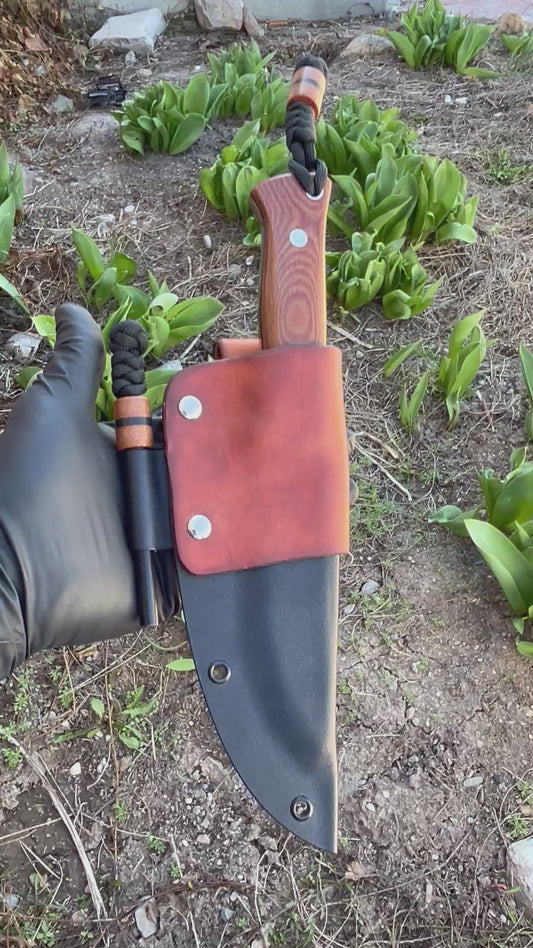 Endure bushcrafter with natural canvas micarta with black G10 liners